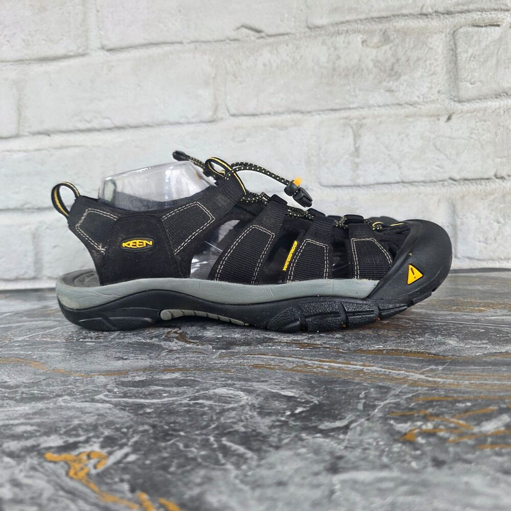 KEEN Newport Leather Waterproof Closed Toe Hiking Sandals Black Men's 11.5